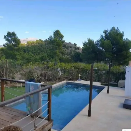 El Paraiso De Perros * ポロップ