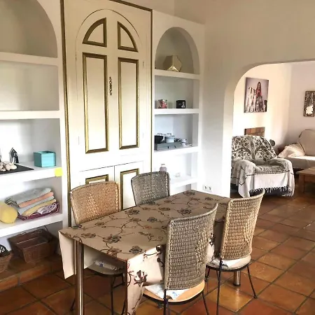 El Paraiso De Perros
