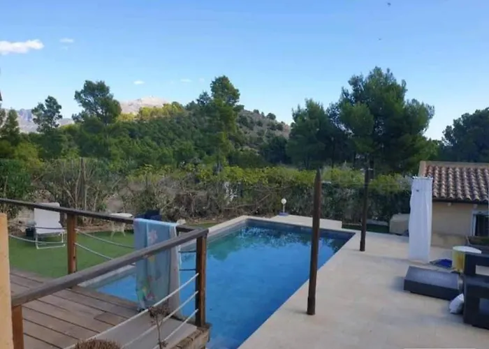 El Paraiso De Perros * Polop